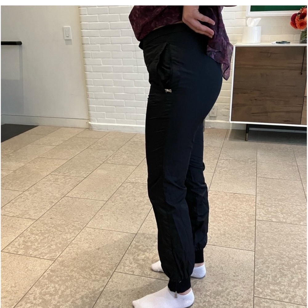 Prada pants size 42